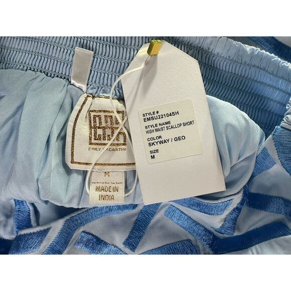 NWT Emily McCarthy High Waist Scallop Shorts Womens Medium Skyway Geo‎ Tencel - Picture 3 of 4